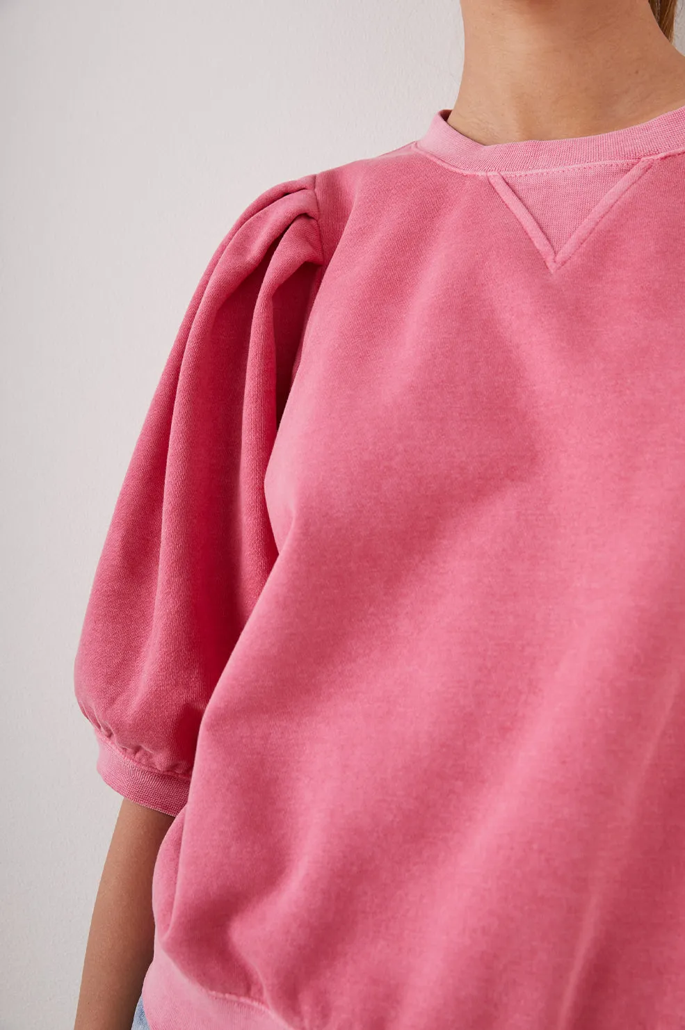 Camy Sweatshirt ~ Hibiscus