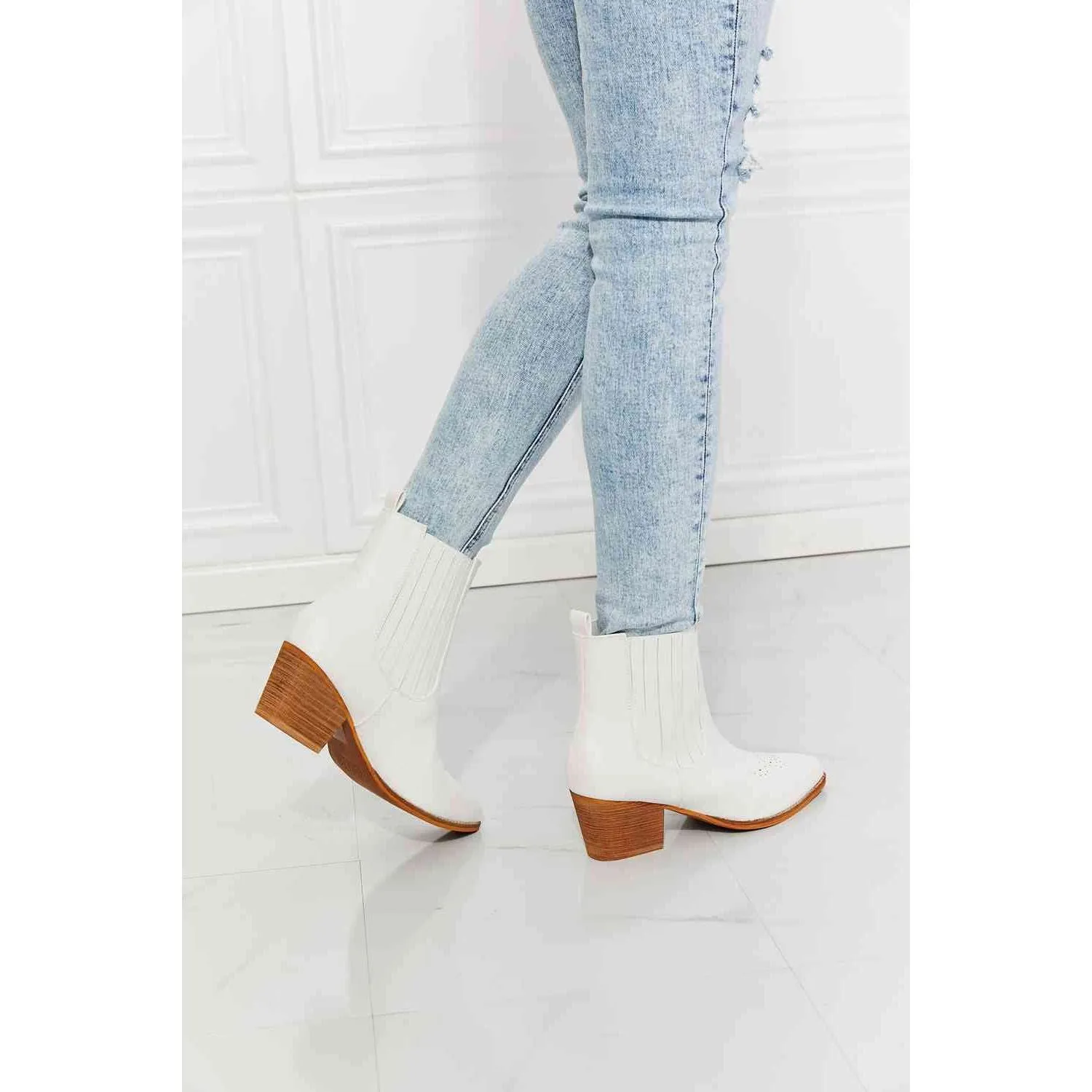 MMShoes Love the Journey Stacked Heel Chelsea Boot in White